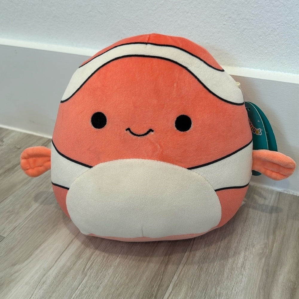 Squishmallows Ricky the clown fish 8”